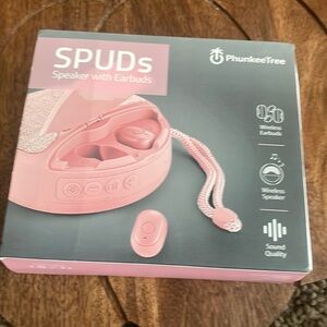New in box Spuds Speaker with earbuds. By Phunkeetree Pink